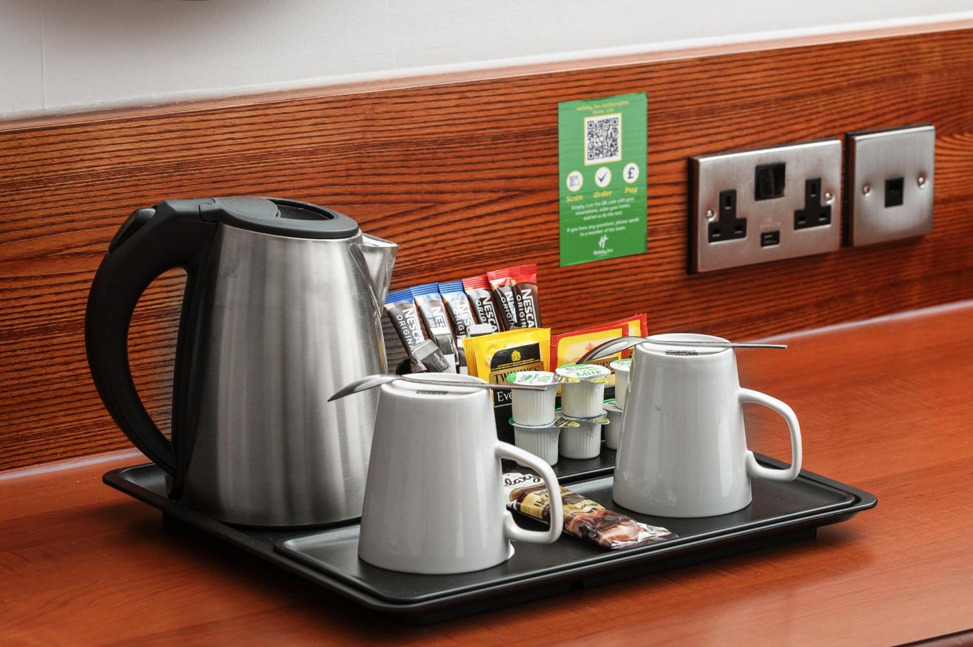 Holiday Inn Northampton By Ihg Екстериор снимка