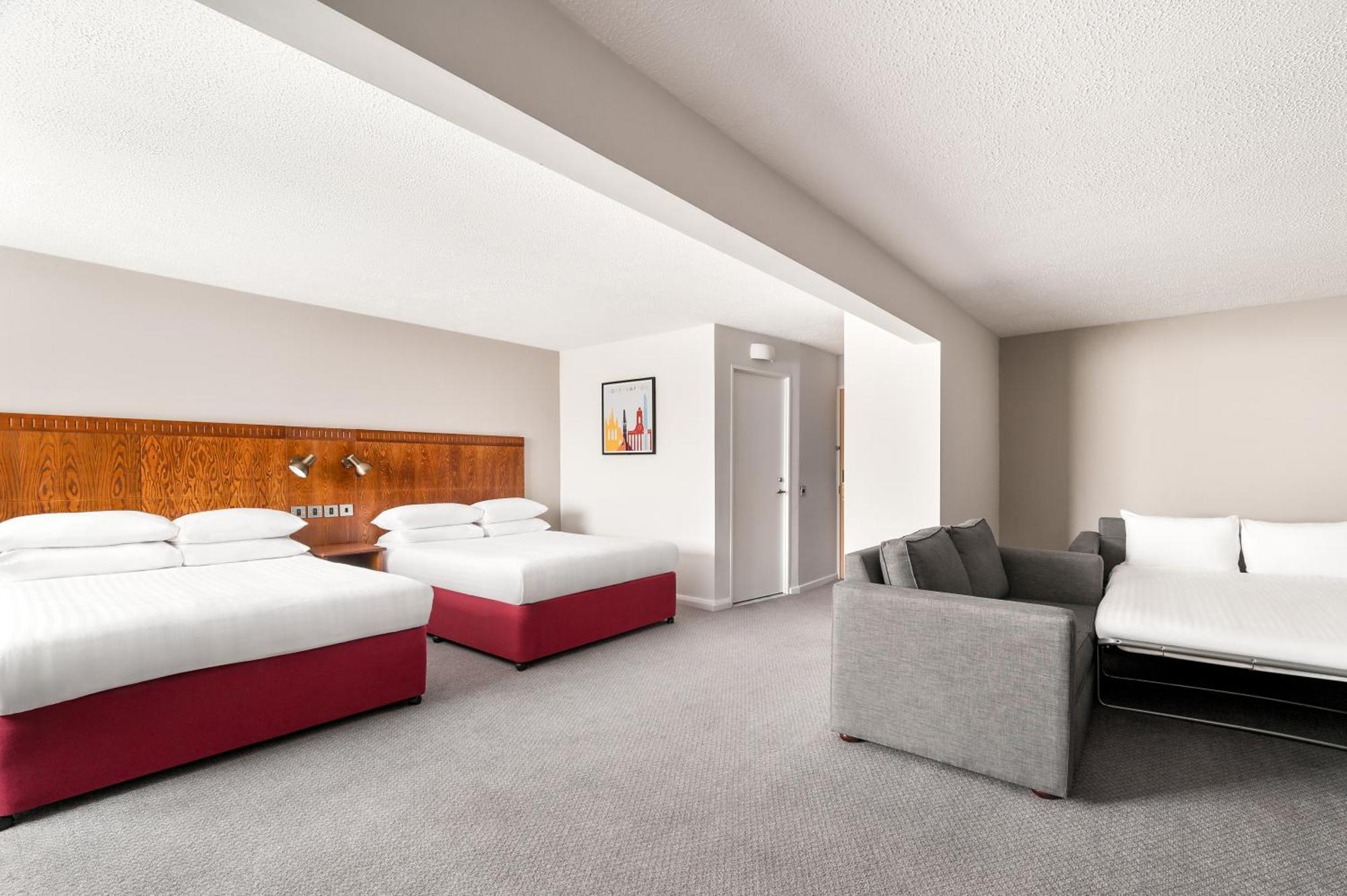 Holiday Inn Northampton By Ihg Екстериор снимка