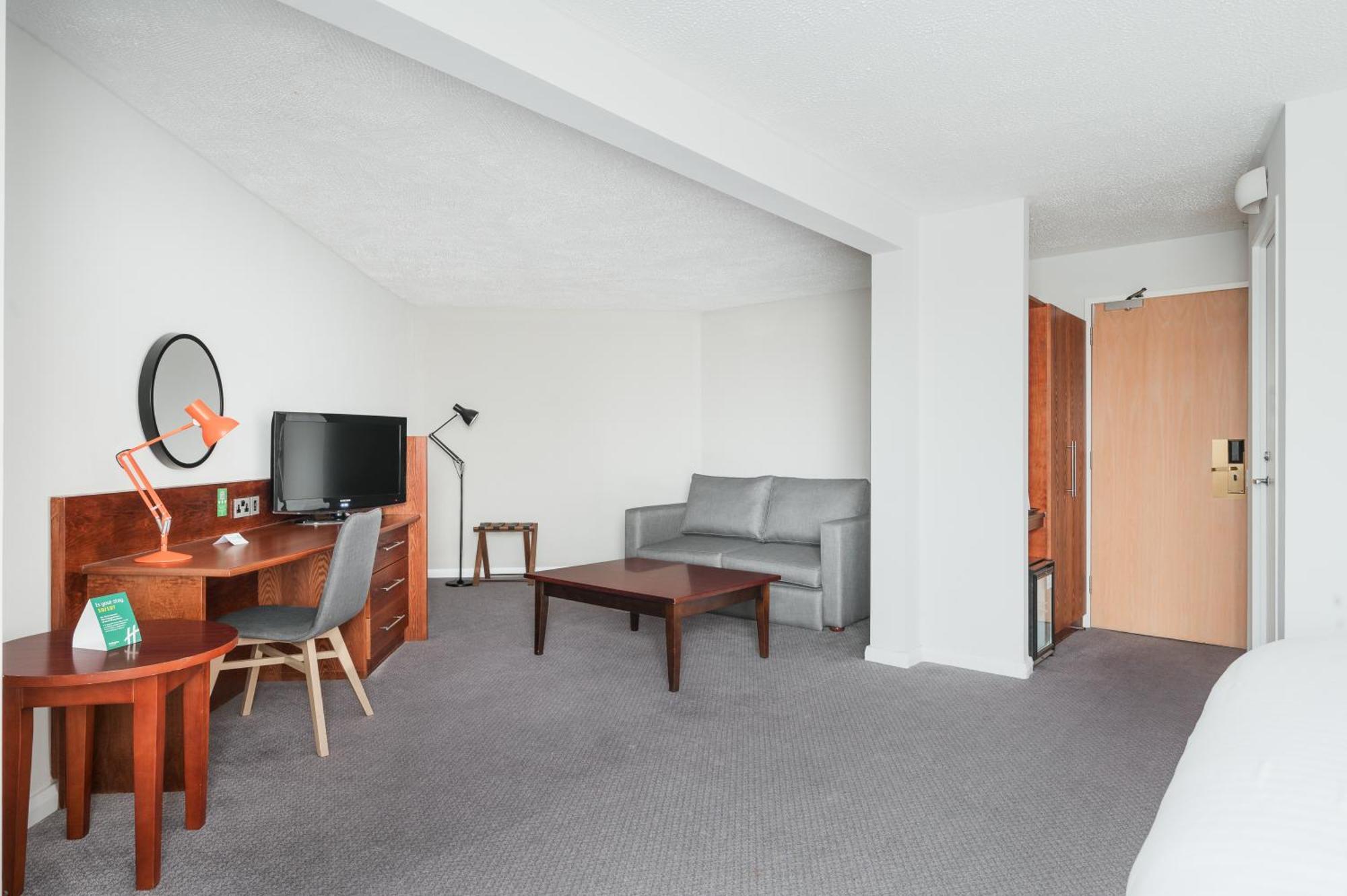 Holiday Inn Northampton By Ihg Екстериор снимка