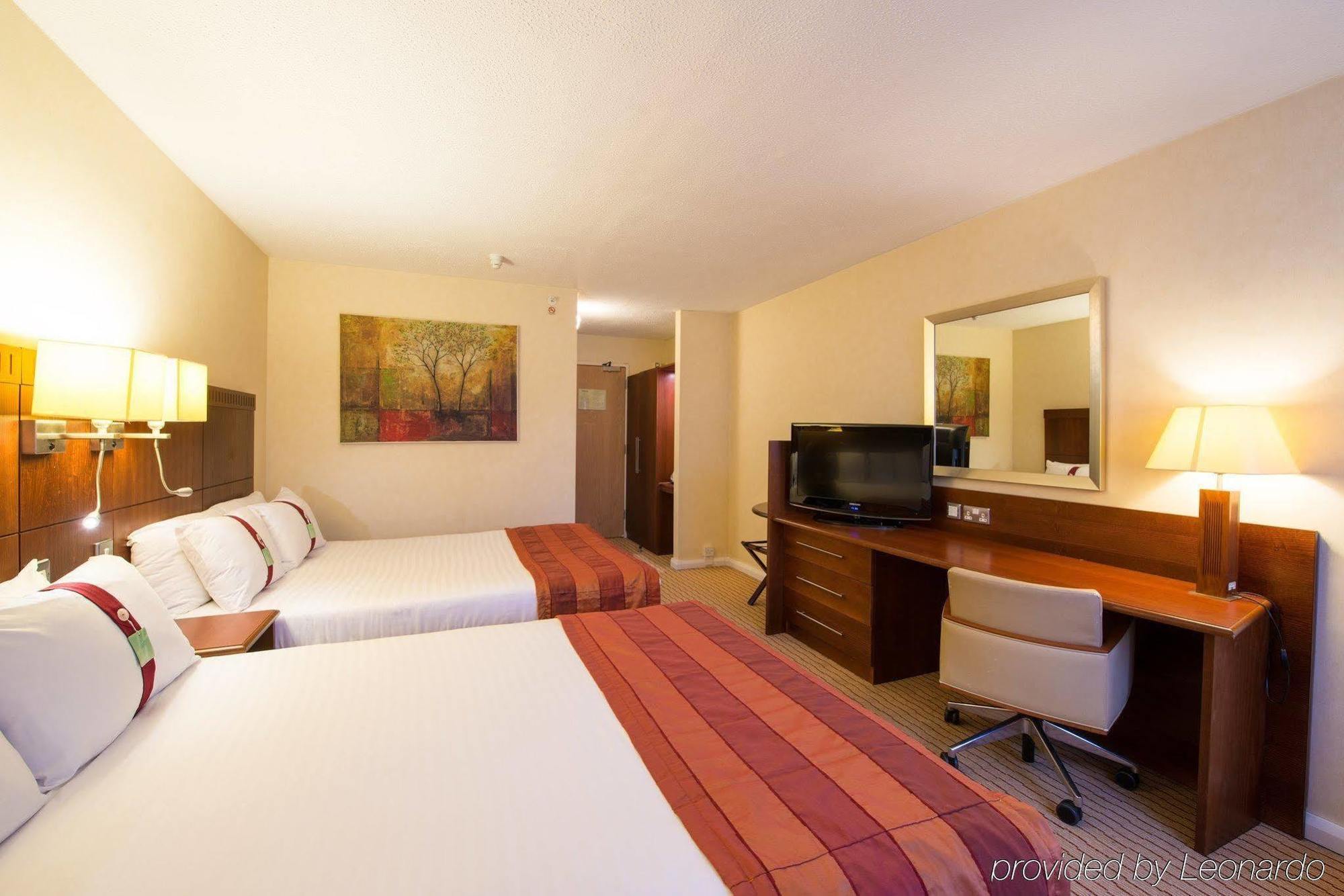 Holiday Inn Northampton By Ihg Екстериор снимка